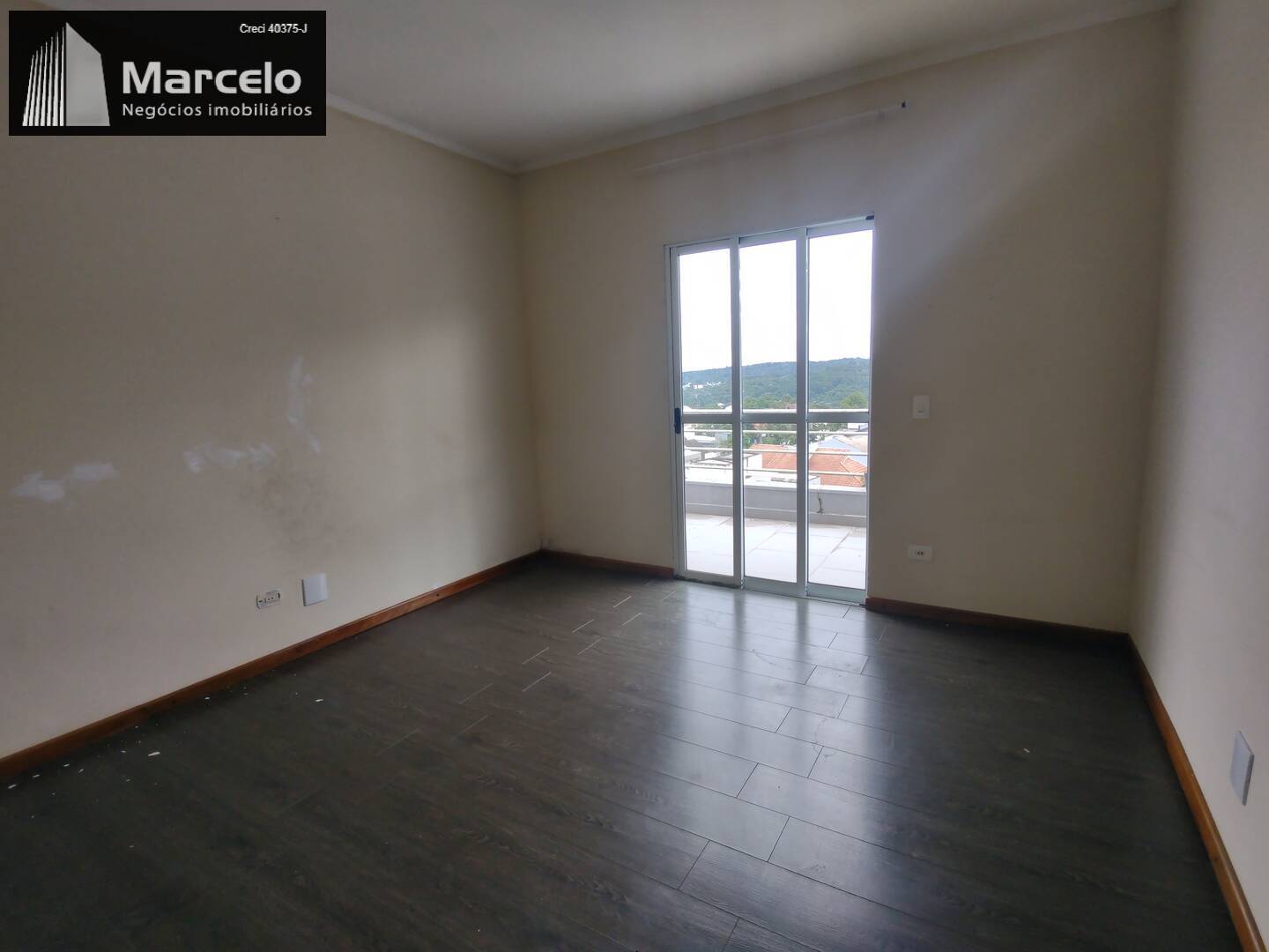 Casa de Condomínio à venda com 4 quartos, 300m² - Foto 9