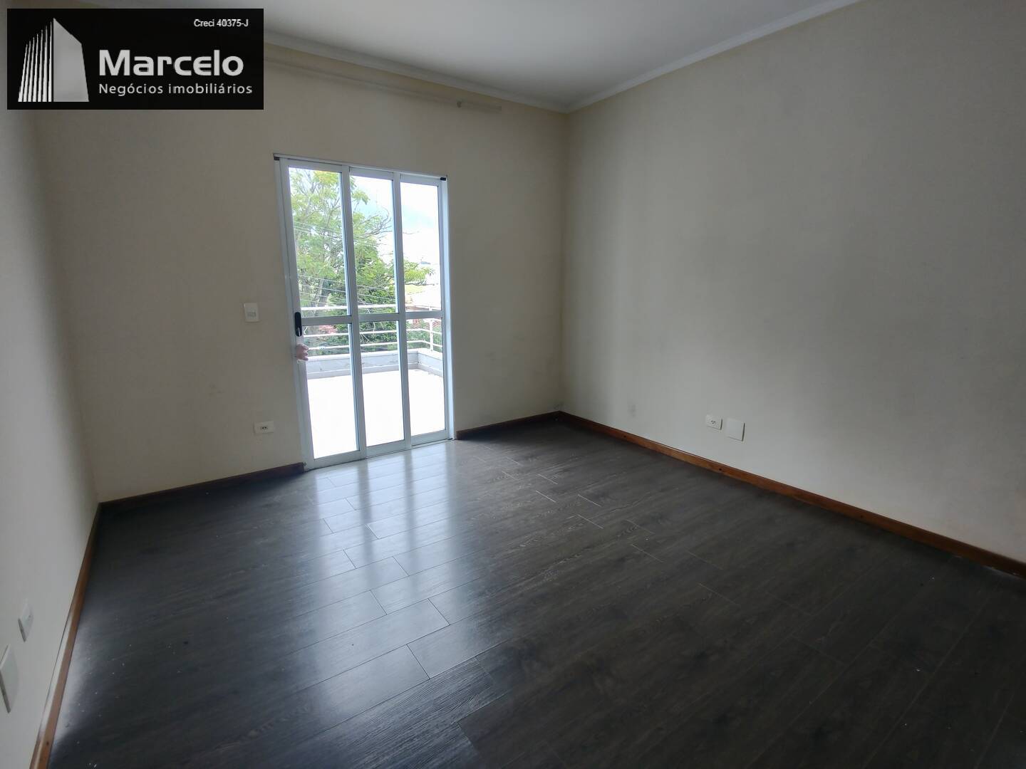 Casa de Condomínio à venda com 4 quartos, 300m² - Foto 11